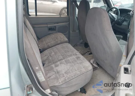 1995 Ford Explorer from USA, damaged, VIN 1FMDU32X1SZB33555